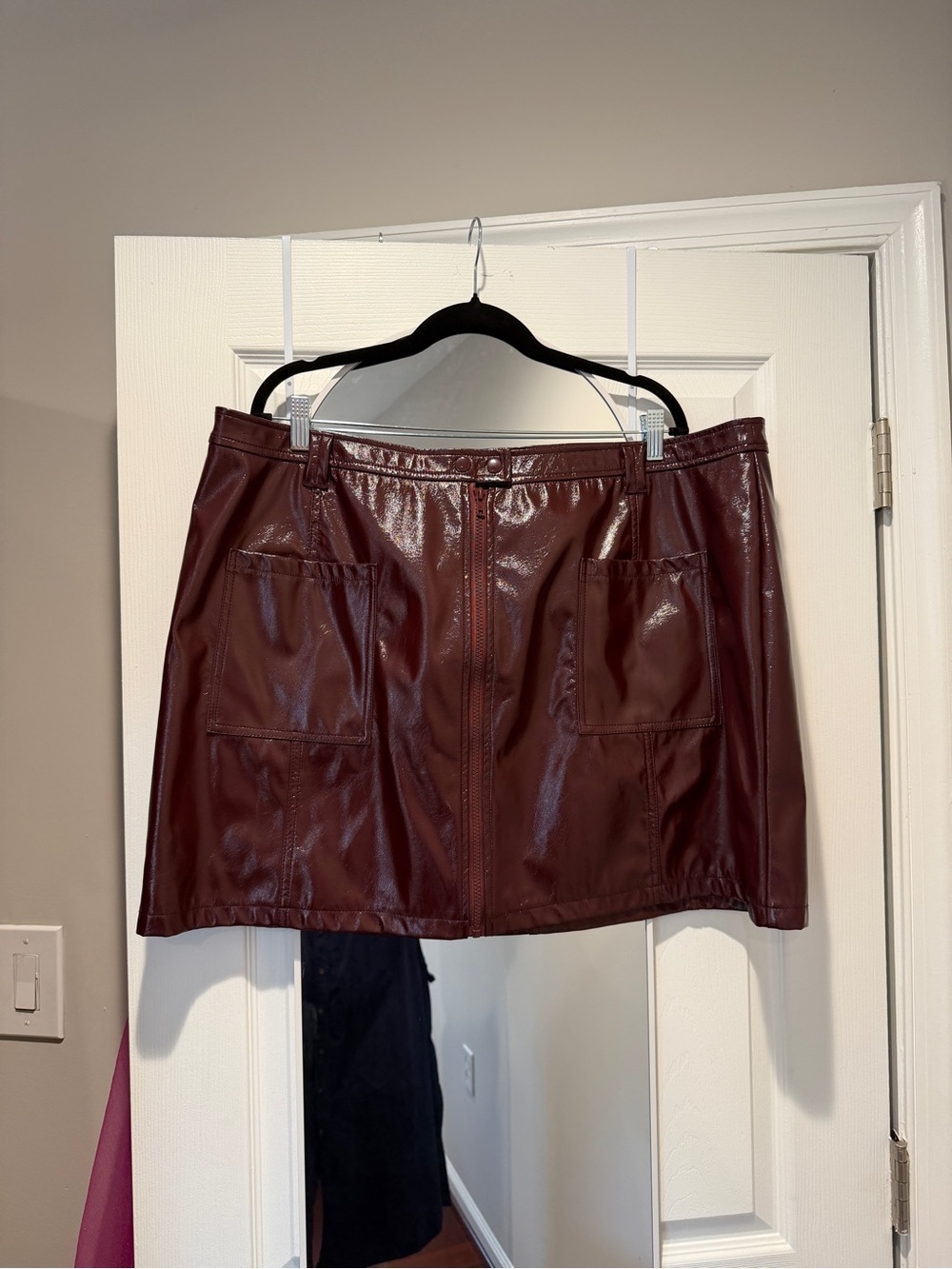NWT Topshop Burgundy Faux Leather Mini Skirt with Front Zip